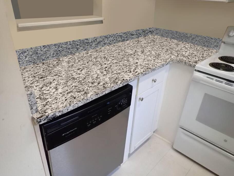 Bright And Cozy 1-Br Condo, Wifi Wilmington Exterior foto